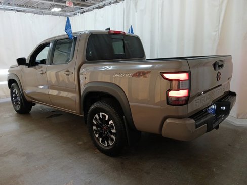 Used 2023 Nissan Frontier PRO-4X image 5