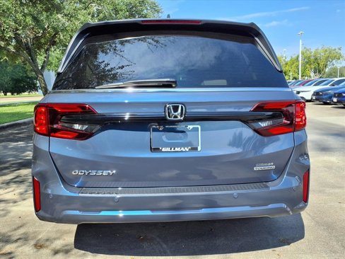 New 2026 Honda Odyssey Touring image 15