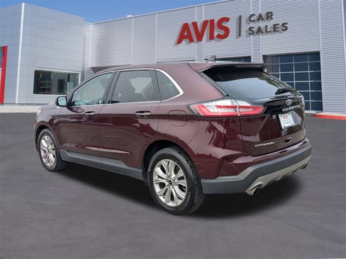 Used 2024 Ford Edge Titanium image 3
