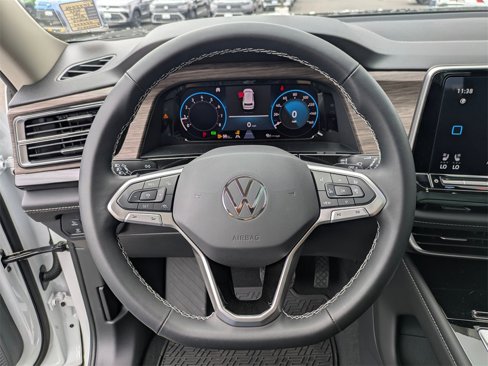 New 2025 Volkswagen Atlas SEL image 13