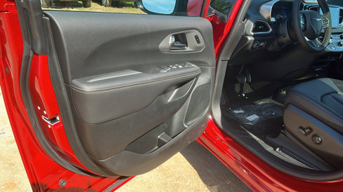 New 2026 Chrysler Pacifica Select image 15