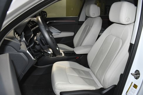 Used 2021 Audi Q3 2.0T Premium Plus w/ Premium Plus Package image 7