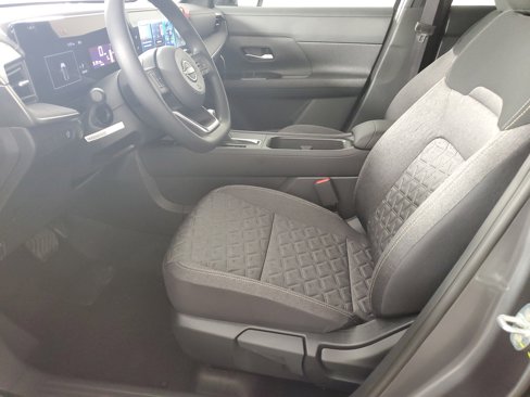 New 2026 Nissan Kicks SV image 11