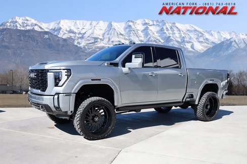 Used 2025 GMC Sierra 2500 Denali Ultimate image 1