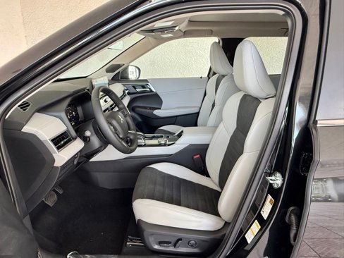 New 2025 Mitsubishi Outlander SE image 12