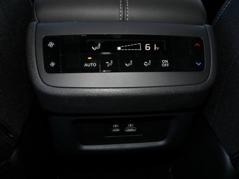 New 2025 Nissan Pathfinder SV image 23