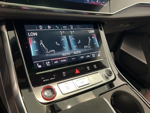New 2025 Audi RS Q8 performance image 32