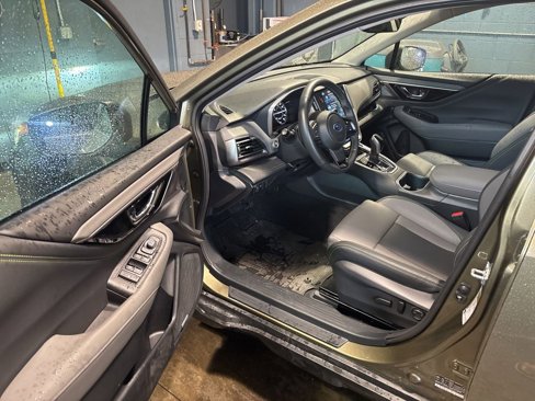 Certified 2025 Subaru Outback Onyx Edition XT image 47