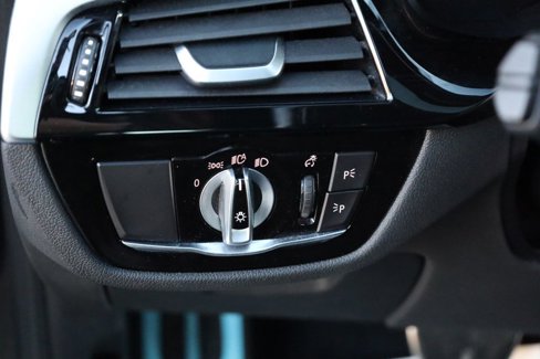 Used 2022 BMW 540i w/ M Sport Package image 36