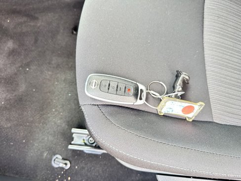 Used 2025 Nissan Sentra SV image 22