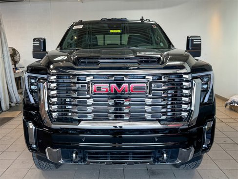 New 2025 GMC Sierra 3500 Denali w/ Denali Reserve Package image 10