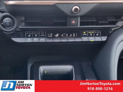 Used 2026 Toyota Crown Platinum image 21