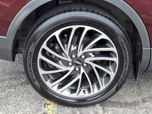 Used 2019 Lincoln Nautilus Reserve image 9