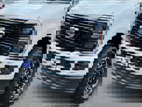 New 2025 Ford F250 Platinum image 41