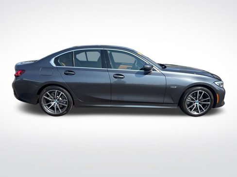 Used 2022 BMW 330e xDrive w/ Driving Assistance Package image 8