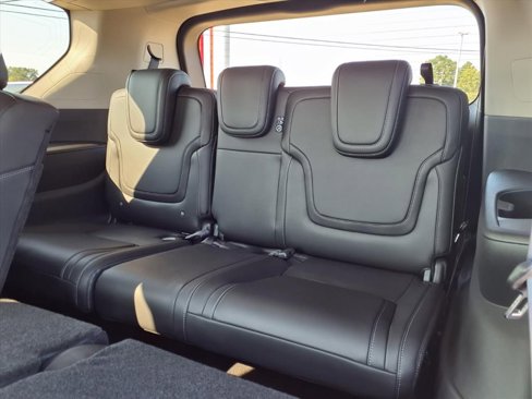 New 2026 Nissan Armada SV image 13