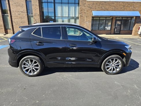 Certified 2024 Buick Encore GX Avenir w/ Avenir Technology Package image 8