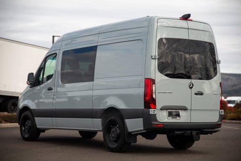 Used 2025 Mercedes-Benz Sprinter 2500 image 10