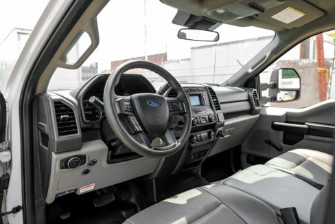 Used 2021 Ford F450 XL image 3