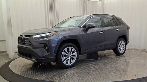 Used 2024 Toyota RAV4 Limited image 4
