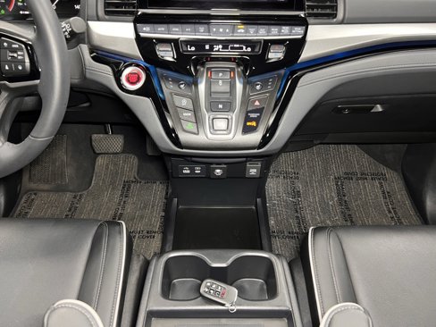 Used 2025 Honda Odyssey Touring image 26