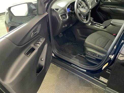 Used 2024 Chevrolet Equinox LT w/ LPO, Floor Liner Package image 20
