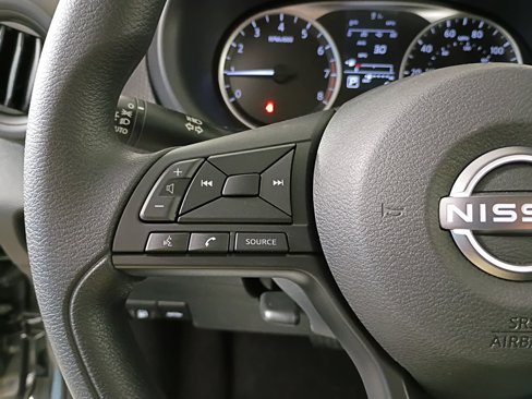 New 2025 Nissan Kicks Play S image 14