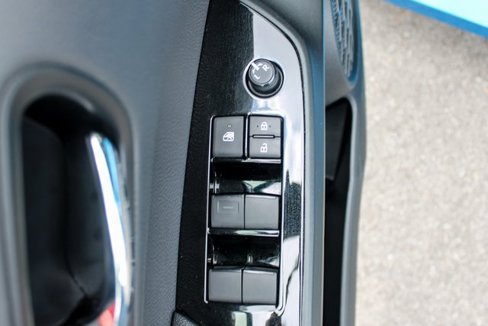 Used 2022 Toyota Prius LE image 11