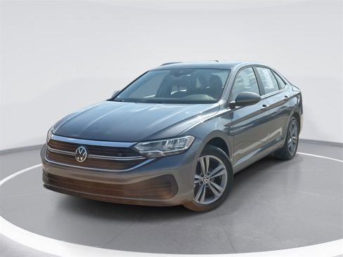 Used 2024 Volkswagen Jetta SE image 1