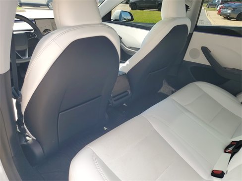 Used 2024 Tesla Model 3 Standard Range image 30