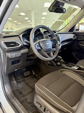 Used 2023 Chevrolet TrailBlazer LT image 13