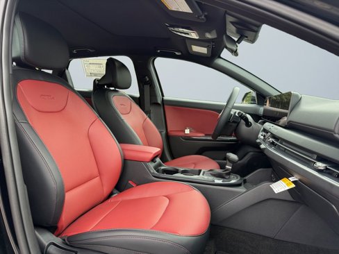 New 2025 Kia K4 GT-Line image 15