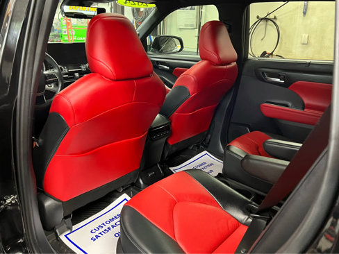 Used 2024 Toyota Highlander XSE image 23
