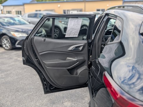 Used 2024 Chevrolet Trax RS w/ Driver Confidence Package image 29
