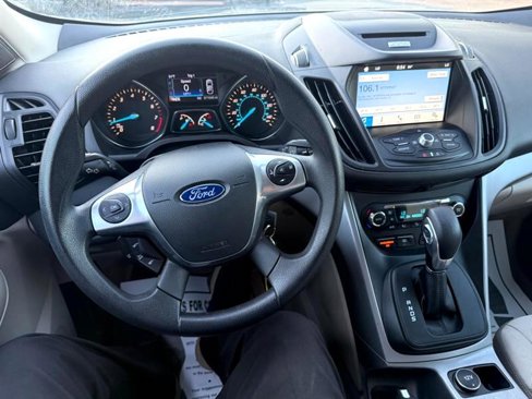 Used 2016 Ford Escape SE w/ Equipment Group 201A image 20