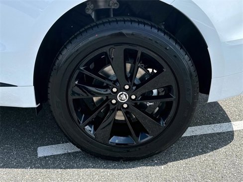 New 2026 Jaguar F-PACE R-Dynamic S image 3