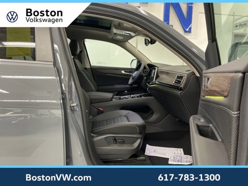 New 2025 Volkswagen Atlas SEL image 32