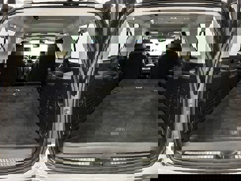 Used 2020 Chevrolet Suburban LT image 34