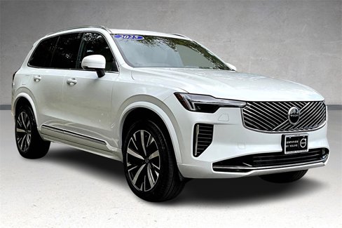 Certified 2025 Volvo XC90 B5 Core w/ Climate Package image 3