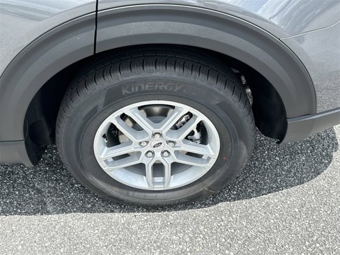 New 2025 Ford Explorer Active w/ Active Comfort Package image 21