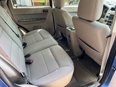 Used 2010 Ford Escape XLT image 14