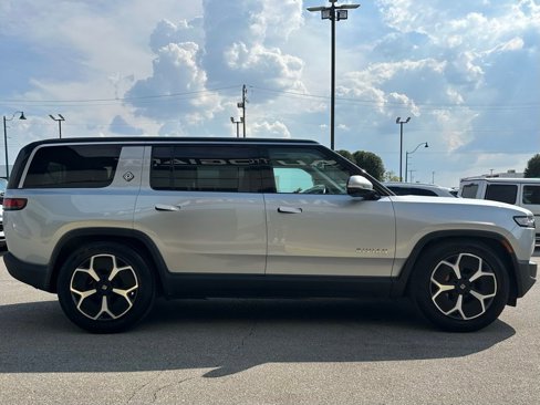 Used 2023 Rivian R1S Adventure image 12