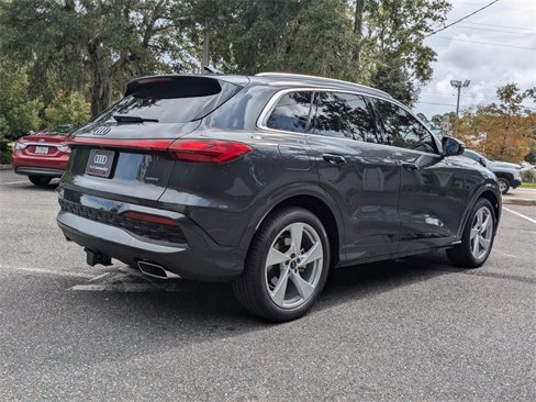 New 2025 Audi Q5 Prestige image 2