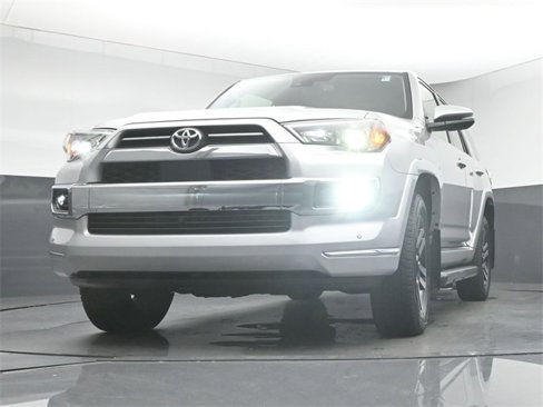Used 2024 Toyota 4Runner Limited image 27