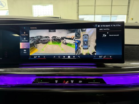 Used 2023 BMW 760i xDrive w/ Luxury Rear Seating Package image 19