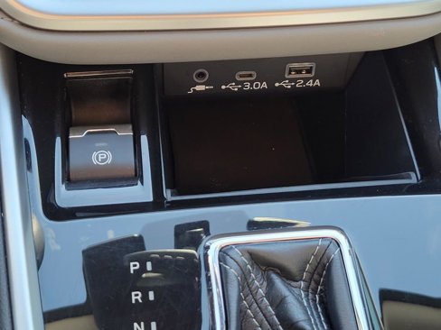 Certified 2023 Subaru Legacy Limited image 27