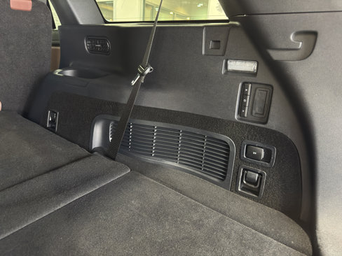 Used 2025 Lincoln Aviator Reserve w/ Illumination Package image 14