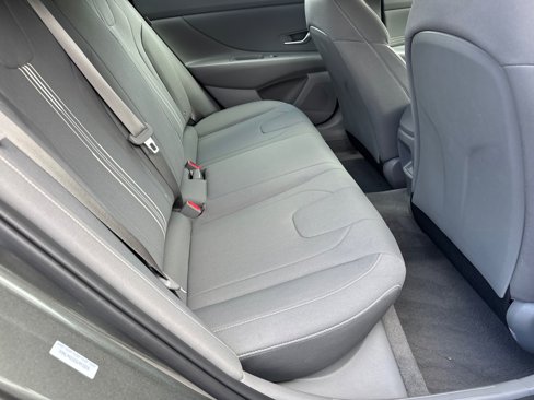 Used 2025 Hyundai Elantra Sport image 15