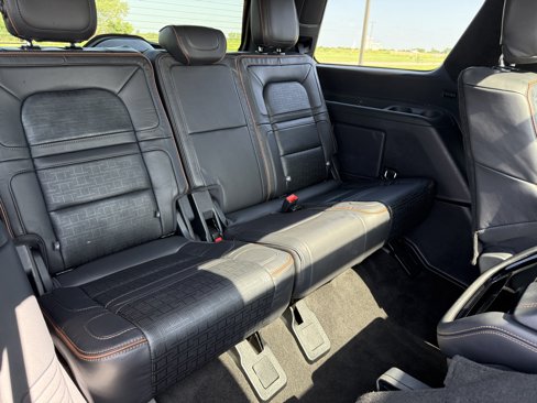 Used 2024 Lincoln Navigator Black Label image 12
