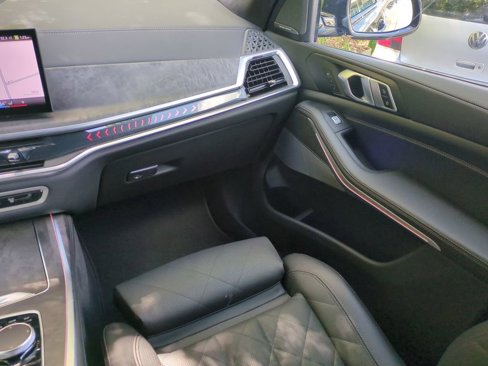 Used 2025 BMW X7 xDrive40i image 16